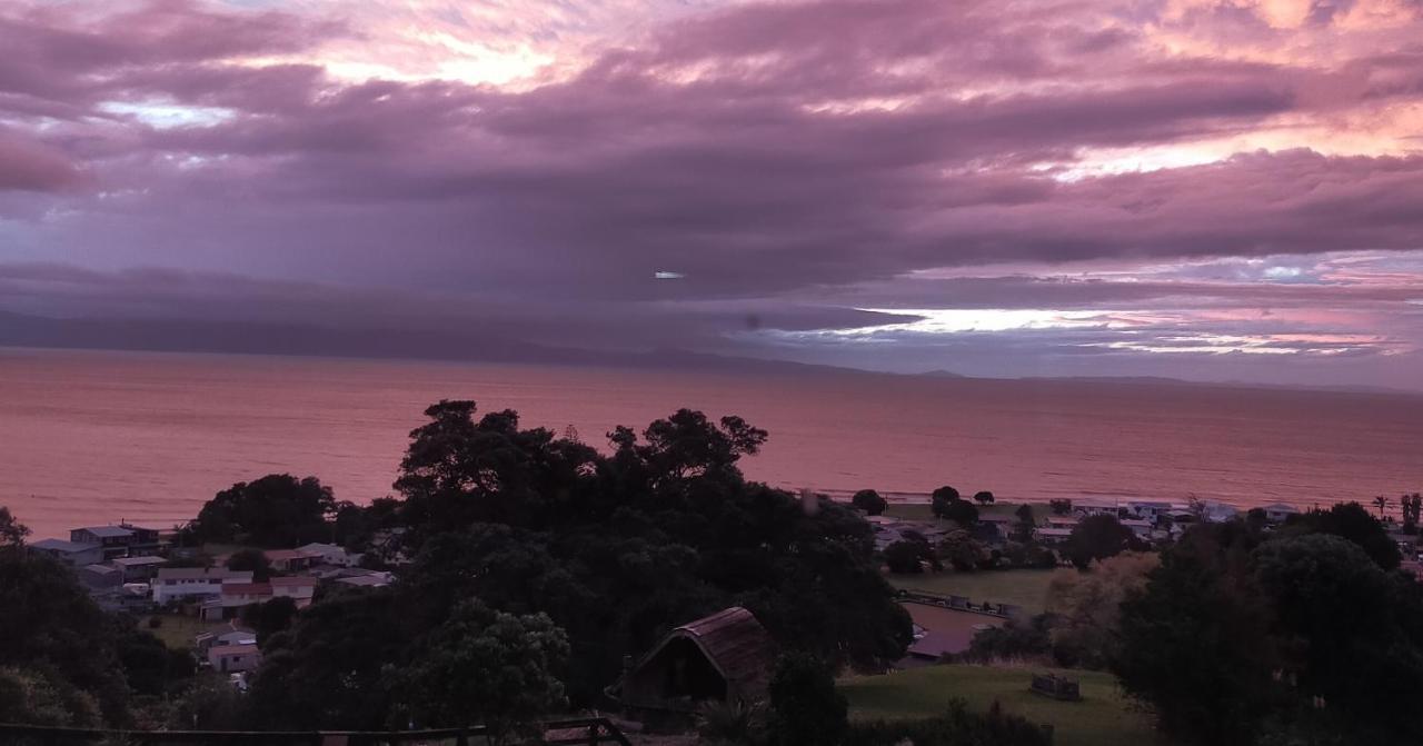 La Casa Te Puru Lodge Buitenkant foto